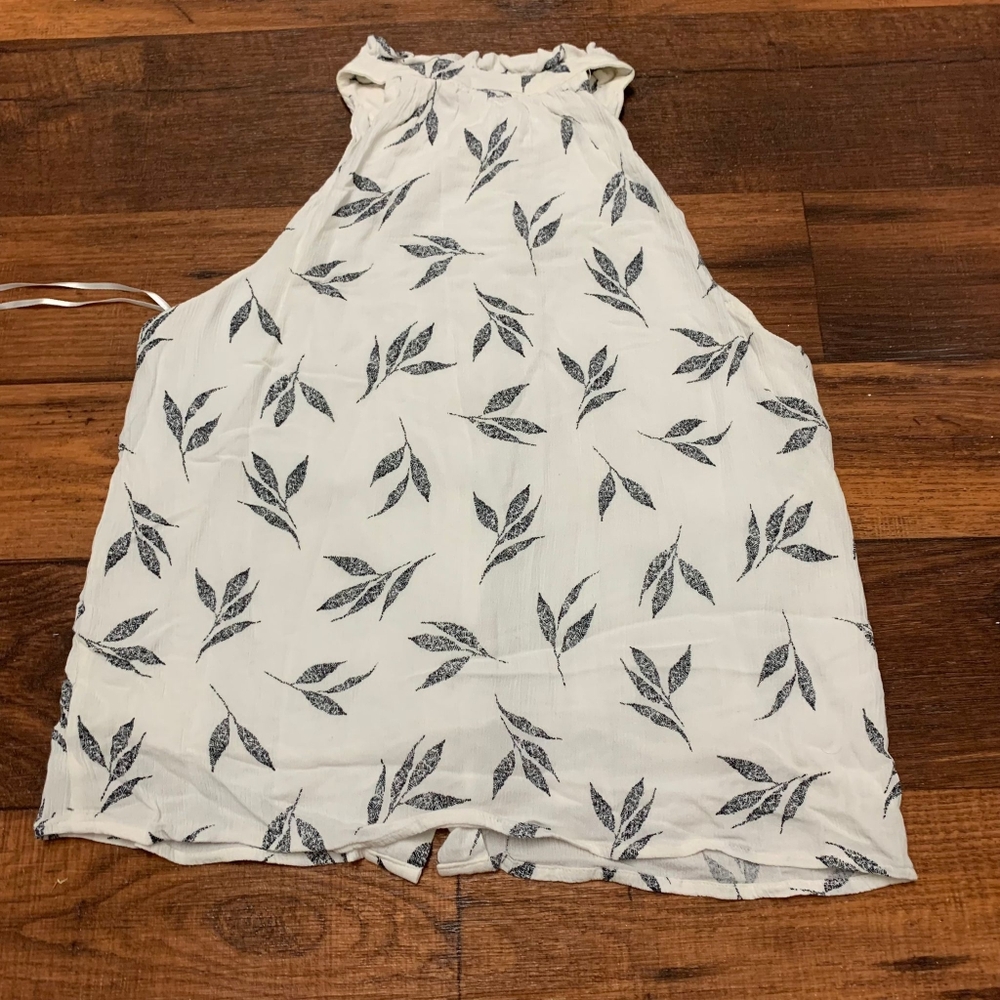 Gilli High Neck Tank Top Button Down White Gray Leaves Women’s Size S Lined